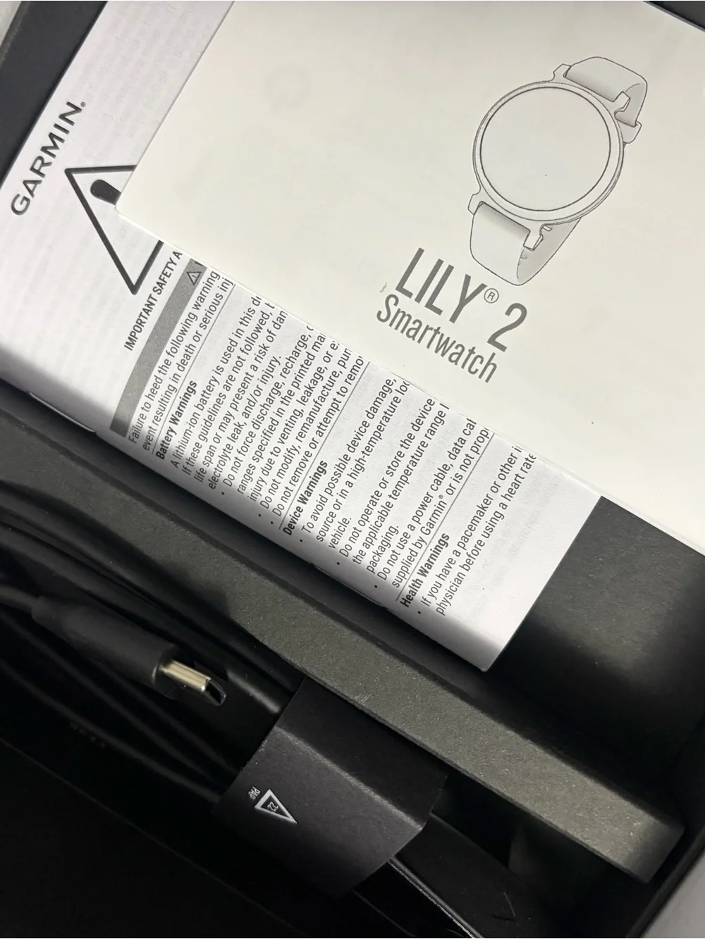 NEW IN BOX Garmin Black Smartwatch feat. Interchangeable silicone bands